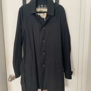 BURBERRY MENS BLACK TRENCHCOAT SIZE